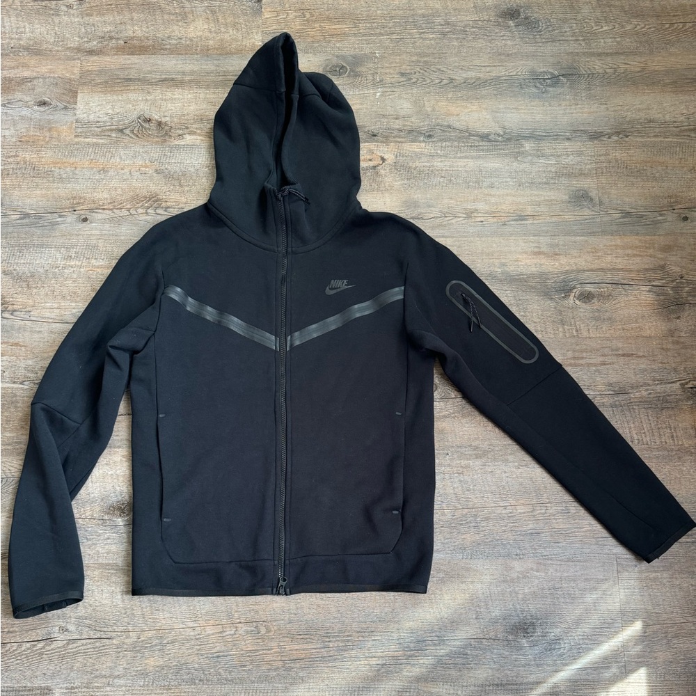Nike Tech Sweater